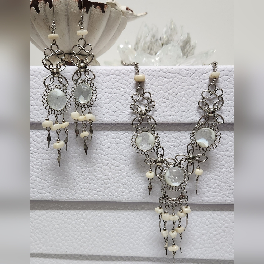 Silver Glass and Stone Beads Wire Flower Chandelier Necklace/Earring Set NWOT